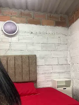 LUCIANA FOX TS online show from July 23, 11:30 am