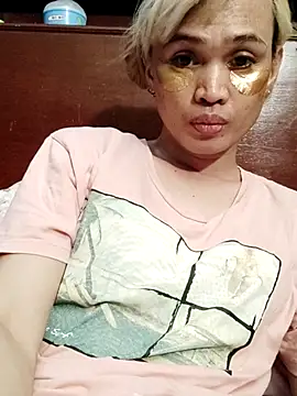 QueenSoreal online show from July 10, 6:06 am