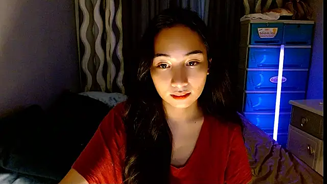 SweetLilly 18 online show from June 28, 7:13 am