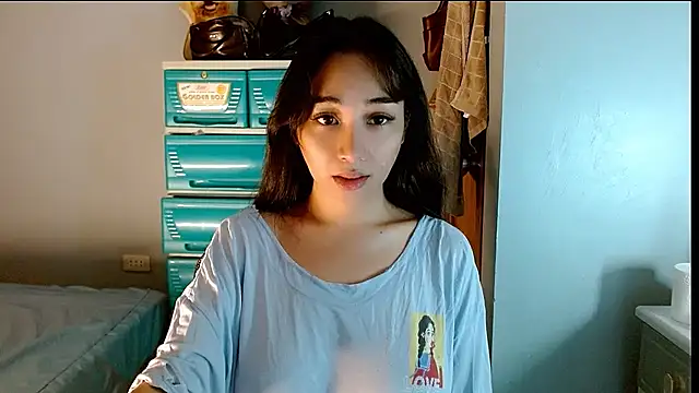 SweetLilly 18 online show from August 4, 11:38 am