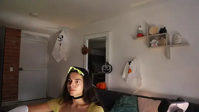  Vahos  online show from October 26, 4:47 pm