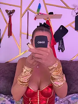 YOURSDEBORA online show from June 26, 7:29 pm