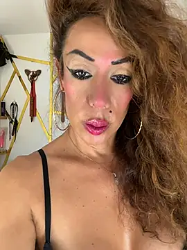 YOURSDEBORA online show from July 31, 9:04 pm