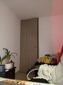 paola091 online show from July 7, 11:36 am