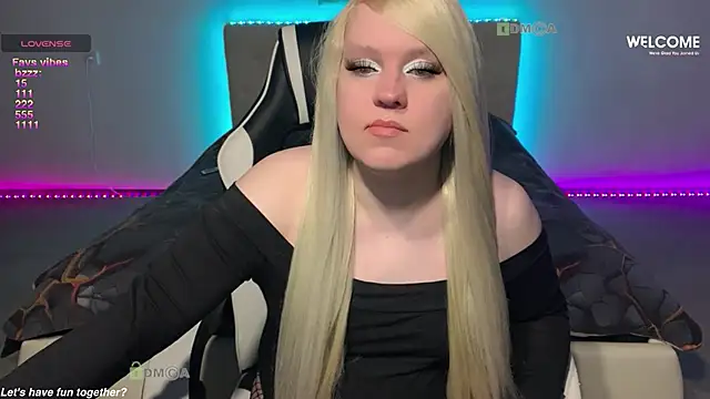 camsmiley online show from March 13, 3:12 am