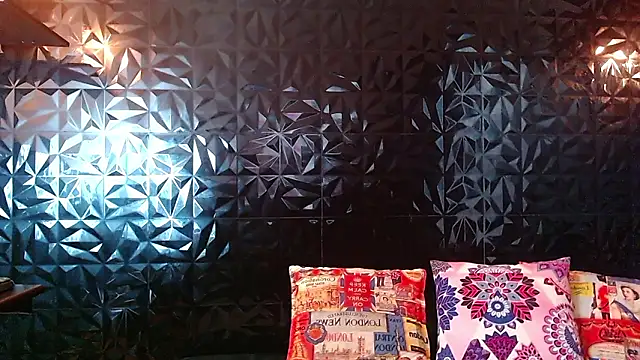 PINK  LOLA1 online show from March 3, 9:44 pm