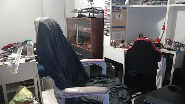 missthon0 online show from March 6, 4:23 pm