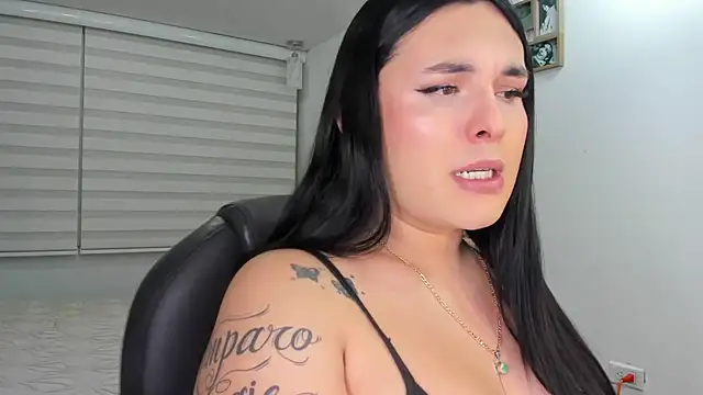 naty pink online show from June 28, 11:41 pm