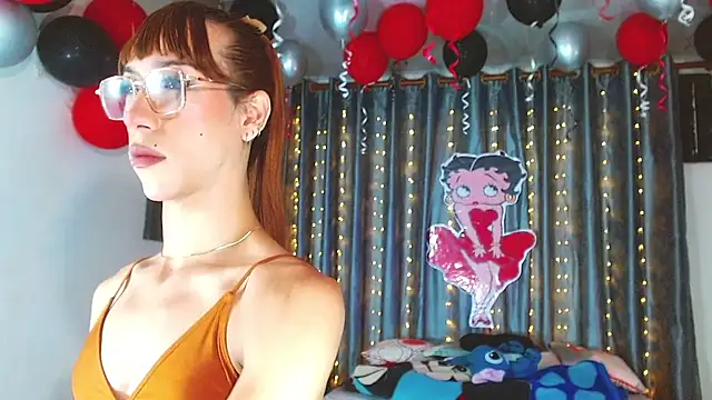 Kenisha Sweet online show from July 16, 2:17 am