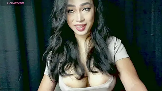 XXsexylongcockXX online show from June 16, 9:48 pm