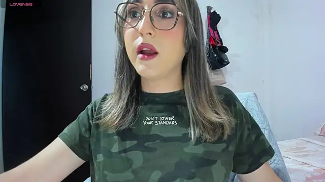 andrea hills online show from April 20, 1:56 pm