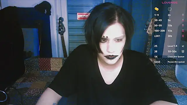 sademobeer online show from June 19, 2:38 am