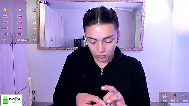EricaVanderhill online show from July 19, 12:59 am