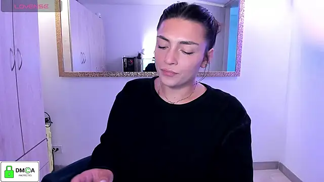 EricaVanderhill online show from July 24, 9:12 pm