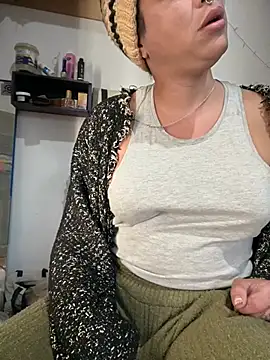 Alicbranca online show from June 14, 6:20 pm