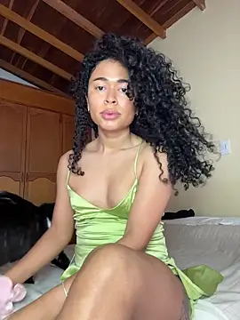 GabriSaenz online show from February 4, 1:49 pm