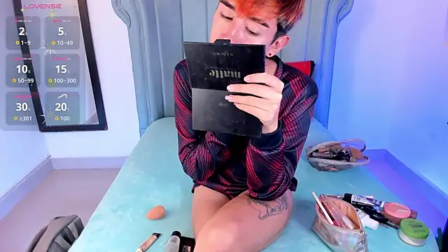 Chris boy  online show from June 23, 2:14 pm