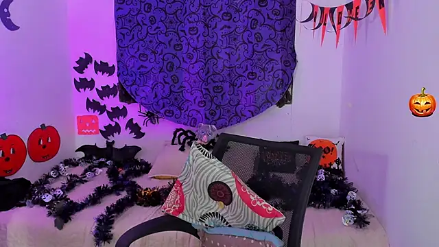 KimberlyJohnsoon online show from October 27, 11:24 pm