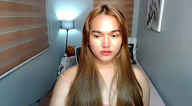 MoaningKylie online show from December 13, 2:21 am