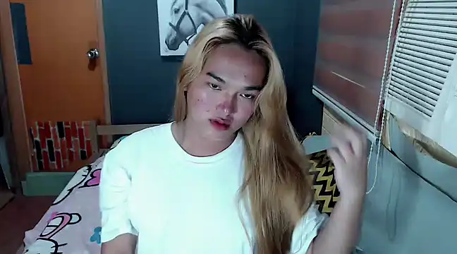 MoaningKylie online show from March 22, 7:36 am