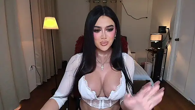 AnneHartx online show from August 3, 4:23 am