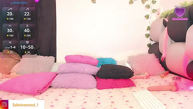sabrinamossii online show from June 12, 8:19 pm