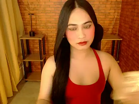 SandyMontero online show from June 25, 7:23 am