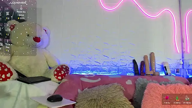 CelesteGill  online show from January 18, 5:48 am