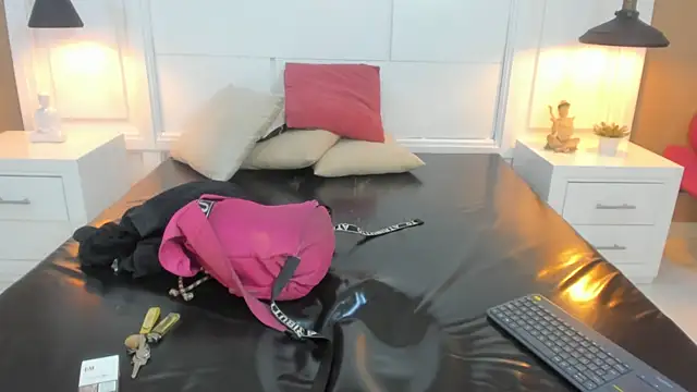 SilvanaCapelli online show from October 30, 6:12 am