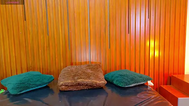 SilvanaCapelli online show from November 17, 9:58 pm