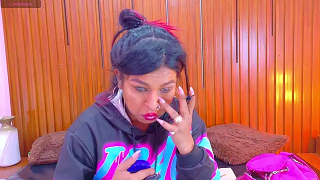 SilvanaCapelli online show from November 29, 10:34 pm