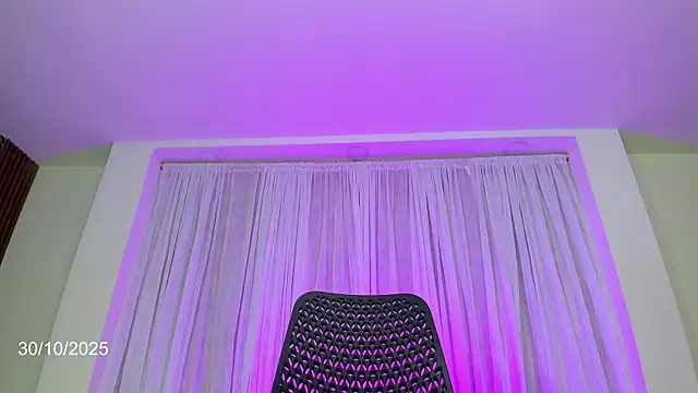 Snapshot of jaddyk_ chatting on October 30, 9:47 pm jaddyk  online show from October 30, 9:47 pm