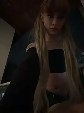 stormytt  online show from April 14, 3:44 am