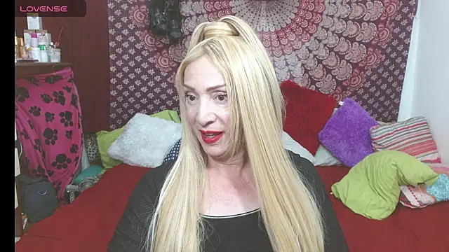 elena evans online show from October 25, 12:38 am