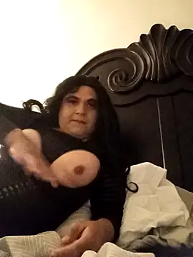 andreacrossdresser online show from January 28, 3:47 am