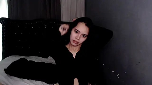 shecutie69 online show from August 7, 12:07 am