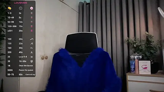 Jasmine Elcock online show from June 25, 7:29 pm