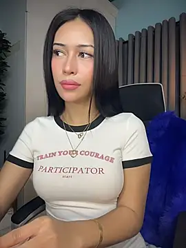 Jasmine Elcock online show from July 5, 9:10 pm