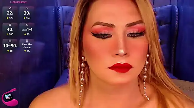 QUEEN GIAMOORE69 online show from March 8, 5:01 pm