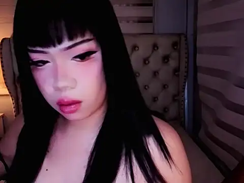 RebecaNextToYou online show from June 21, 5:05 pm