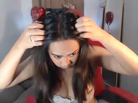 FrancineGarcia online show from April 15, 6:30 am