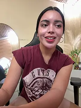 HotstuffCherrySummer online show from April 14, 12:21 pm