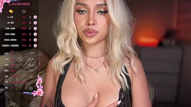 Snapshot of Judi_Abas chatting on October 29, 1:14 am Judi Abas online show from October 29, 1:14 am