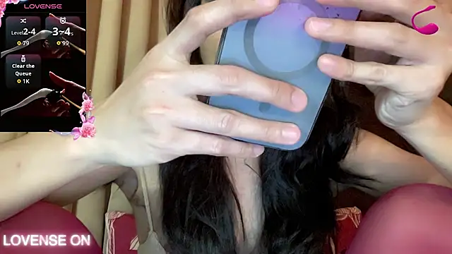 QUEEN LILITH online show from June 9, 7:40 am