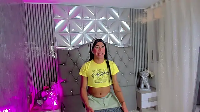 Lucia-sex online show from August 3, 8:15 pm