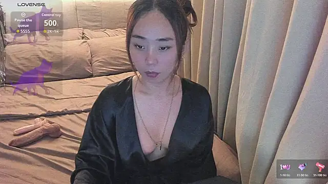 MissAyaCollins online show from November 3, 6:01 am