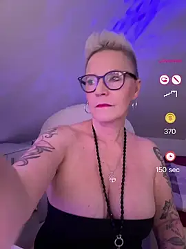 German Milf online show from June 11, 1:20 pm