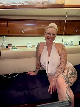 German Milf online show from June 28, 12:31 pm