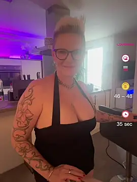 German Milf online show from July 30, 5:01 pm
