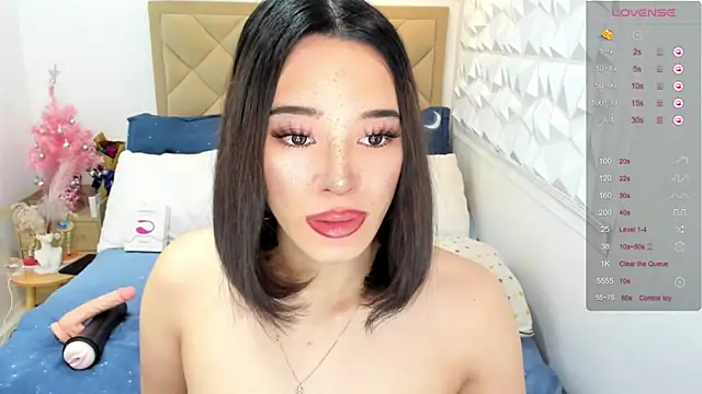 TsHeartXxx online show from January 12, 6:53 am